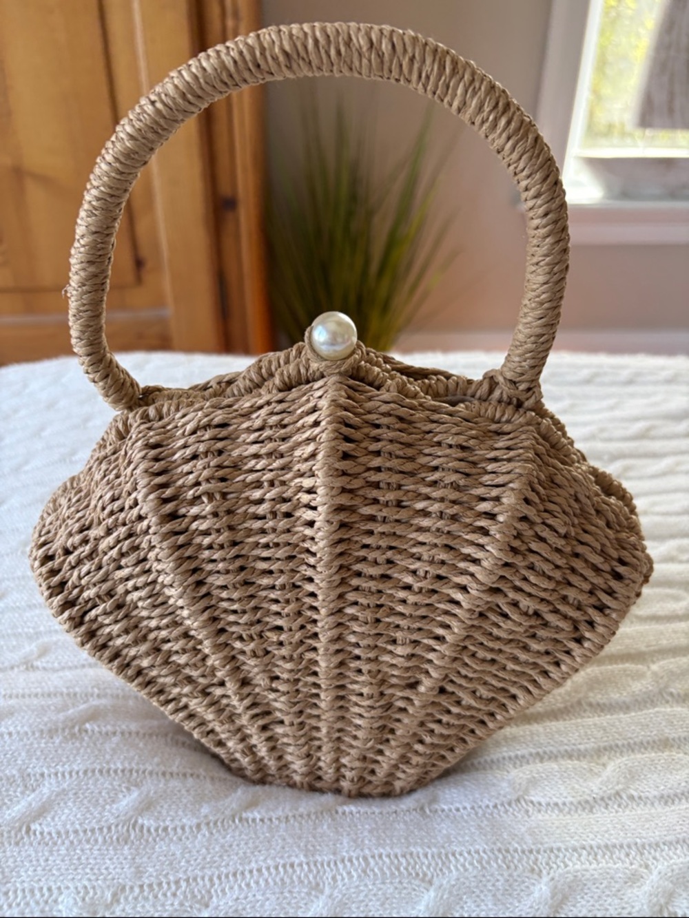 Woven Straw Shell Top-Handle Bag - Natural
